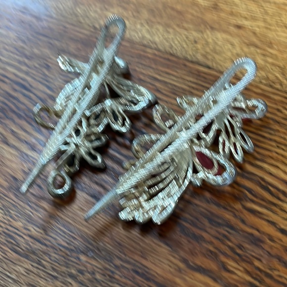 Hair Clips - Picture 4 of 4